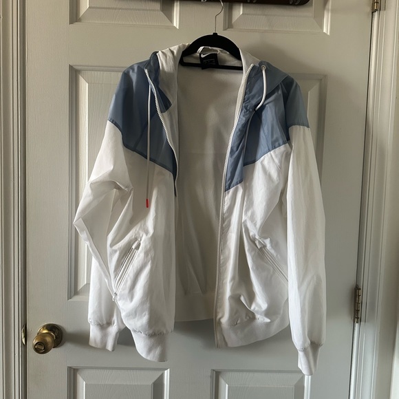 nike windbreaker - Picture 3 of 5